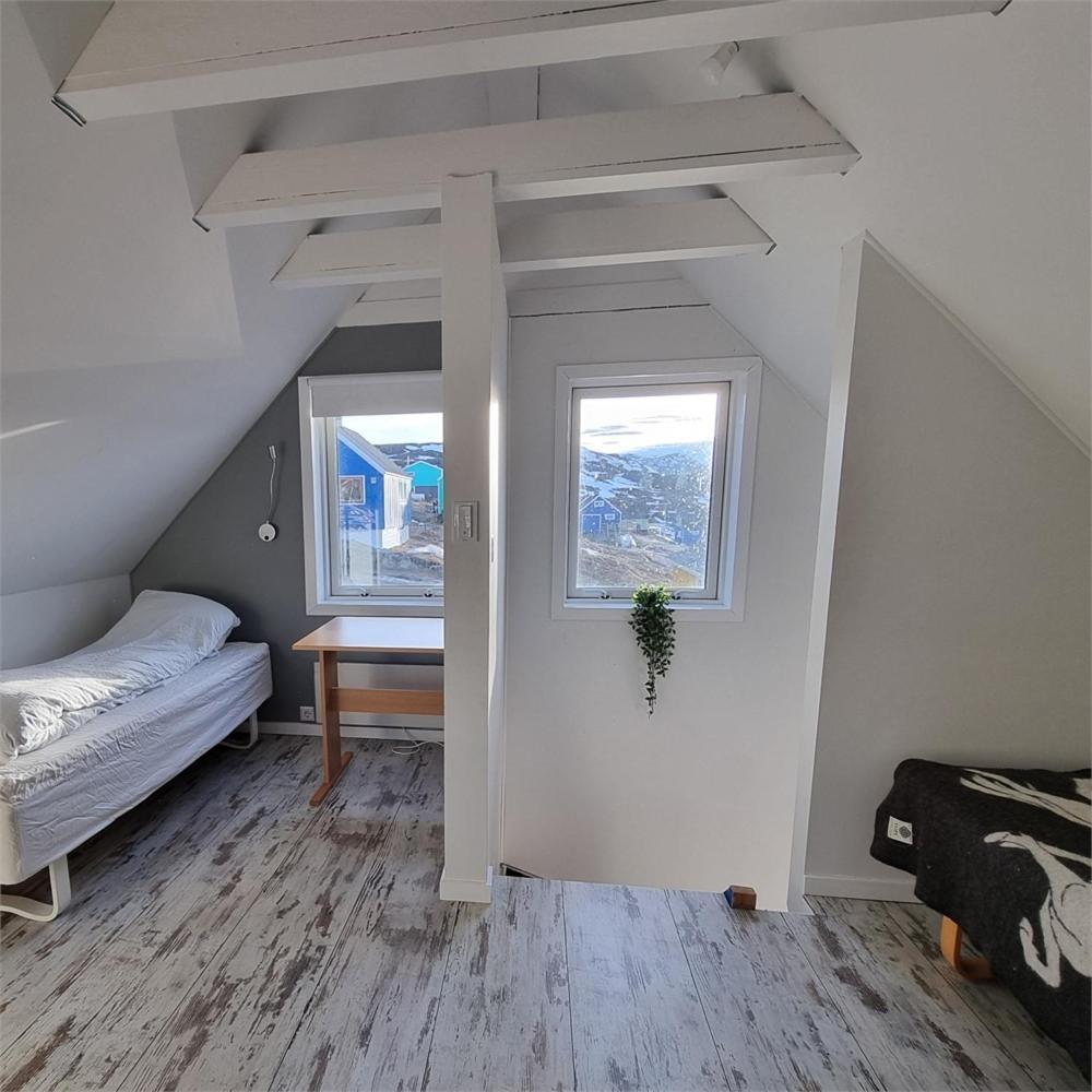 Igdlo Guesthouse Narsaq Extérieur photo