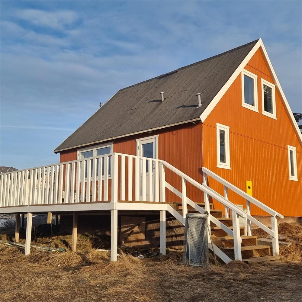 Igdlo Guesthouse Narsaq Extérieur photo